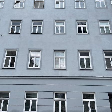 Peaceful Apartment For 4 Відень Екстер'єр фото